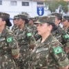 Homens e mulheres adentram portão das armas e concretizam sonho de se tornar Sargento do Exército