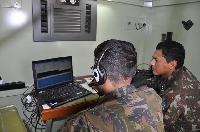 Novos oficiais combatentes na área de Guerra Eletrônica do Exército são formados na capital federal
